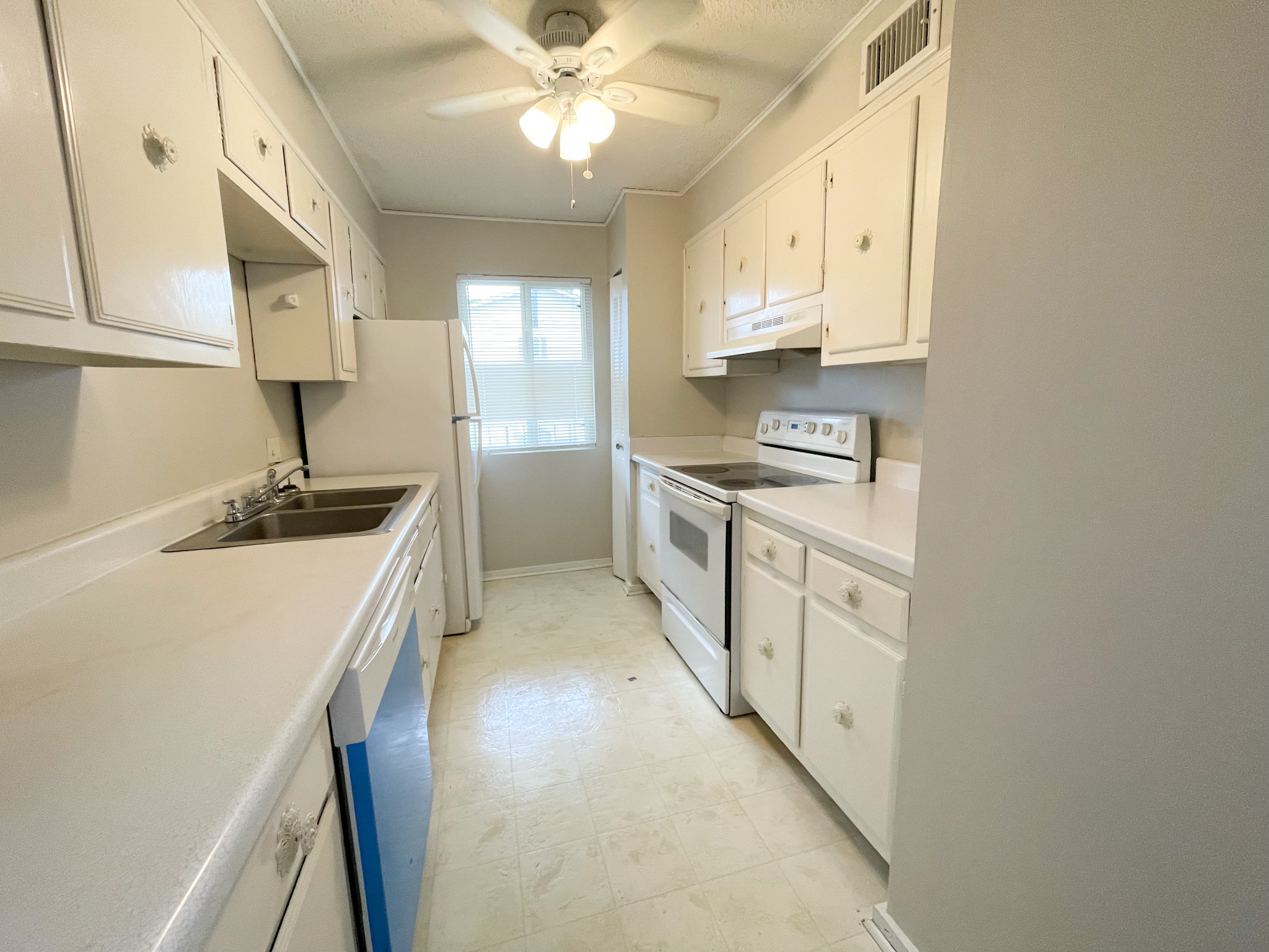 1208 Bush River Rd