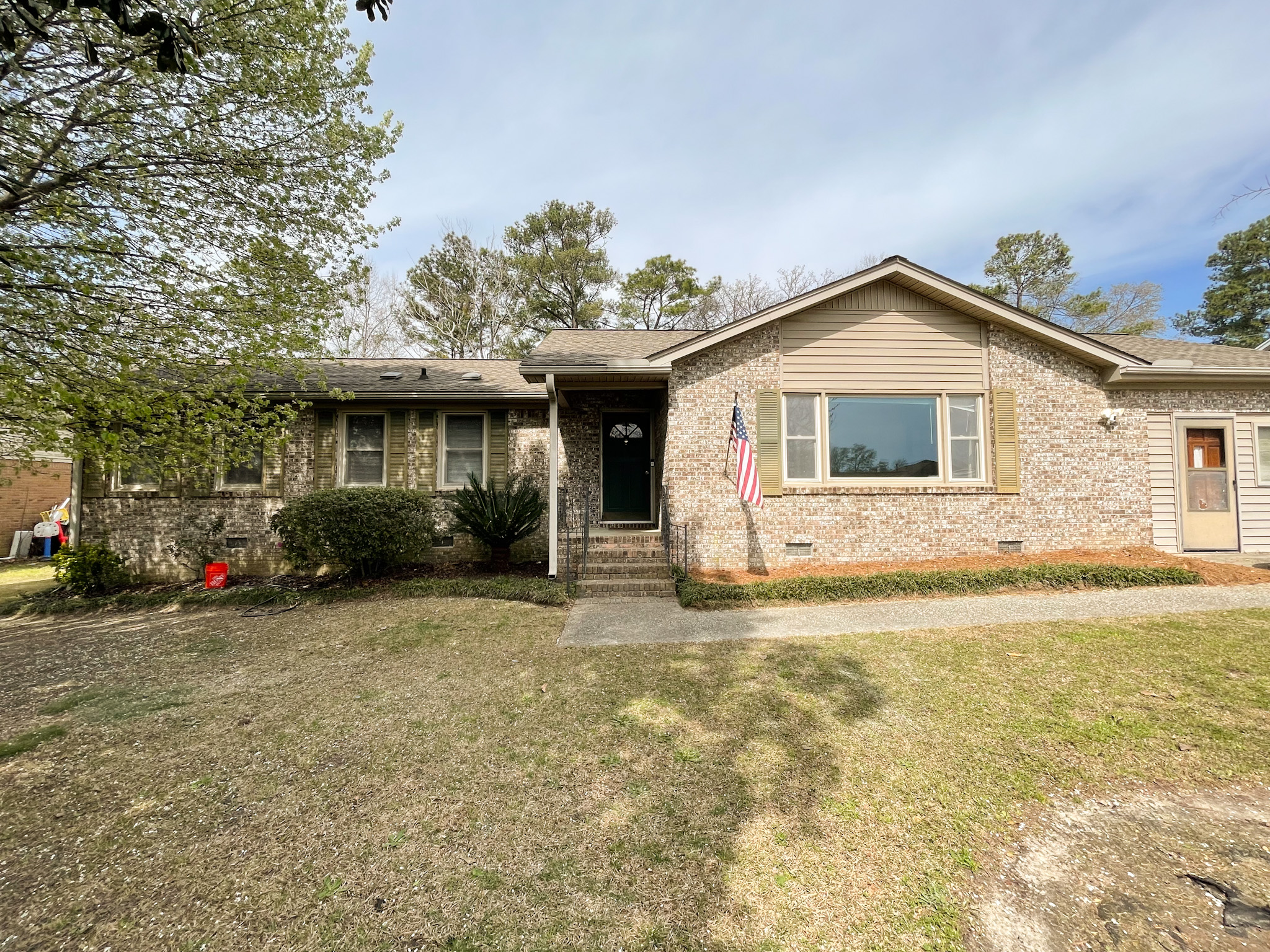 204 Newfield Dr