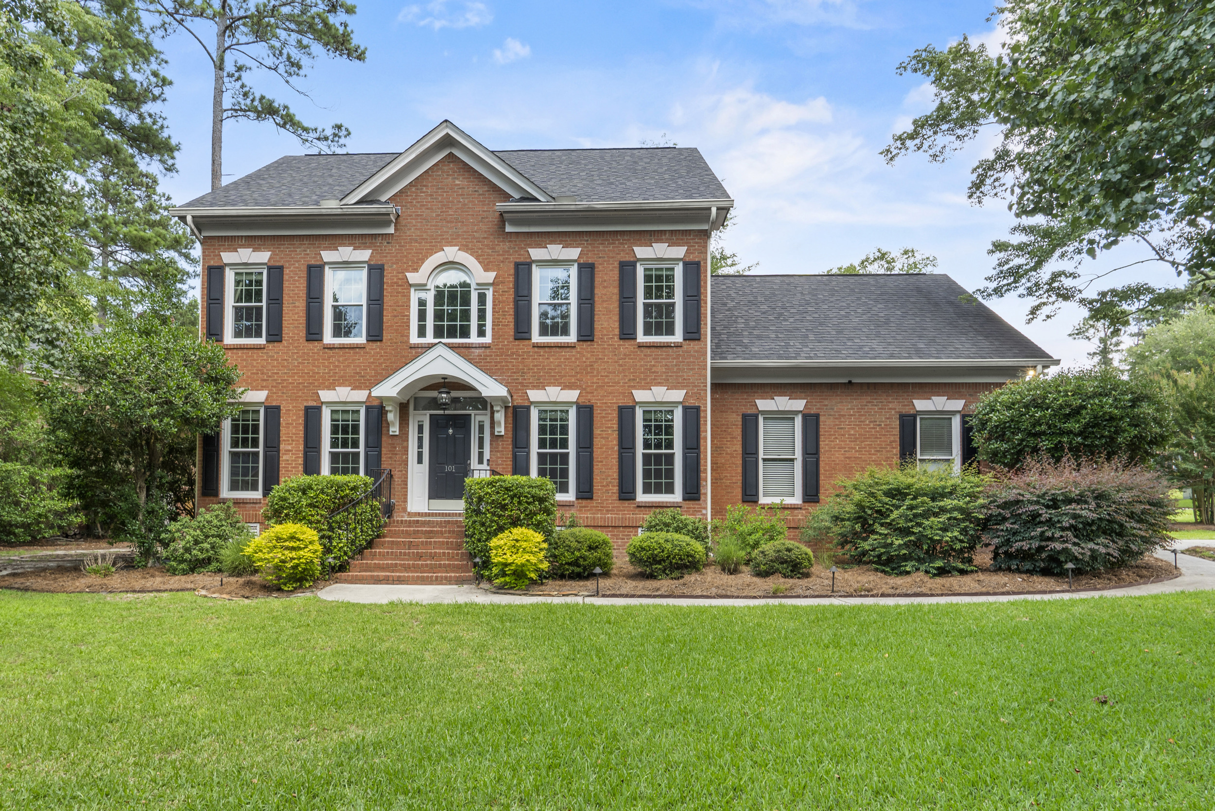 101 Hollingwood Drive