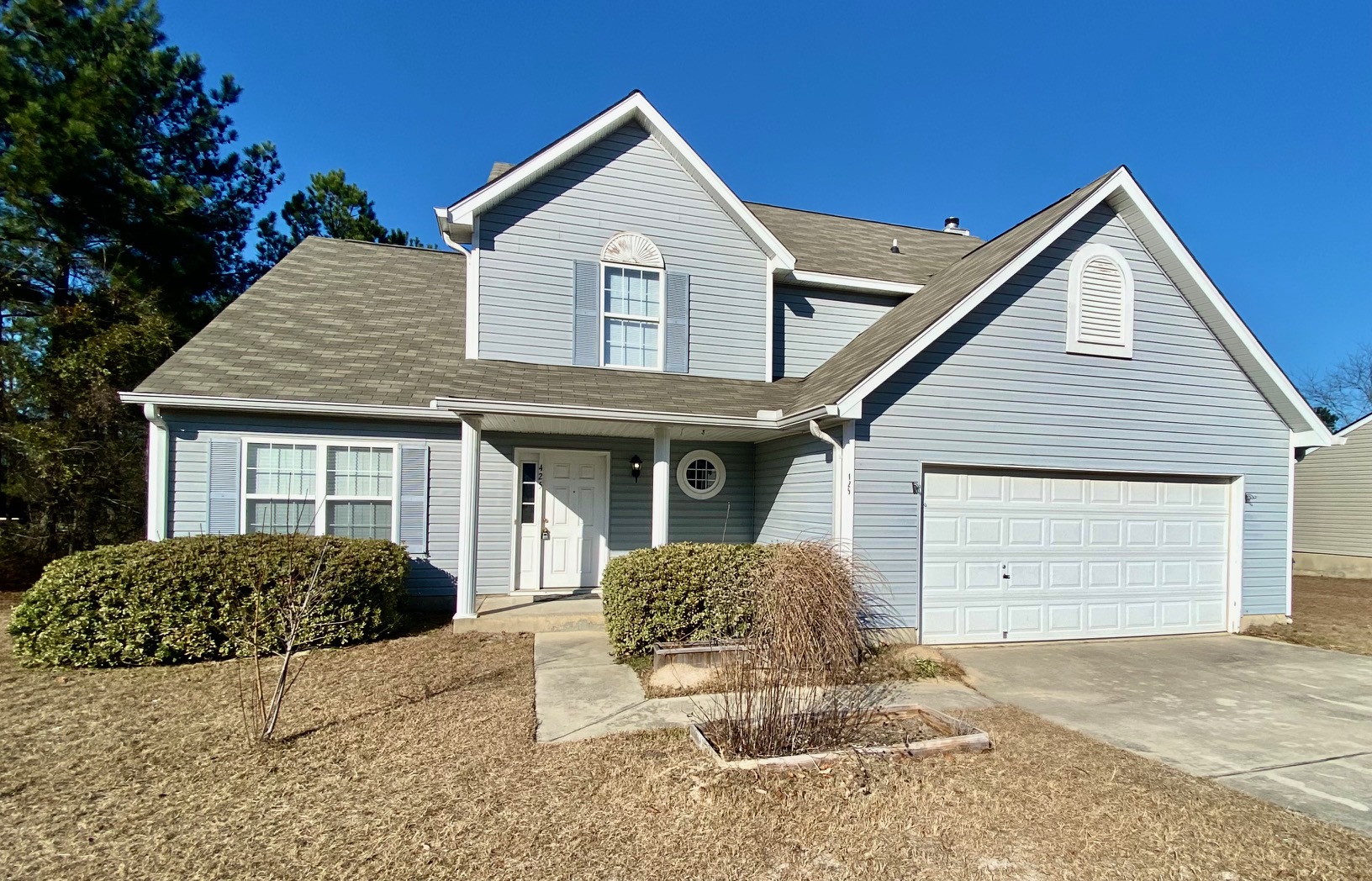 425 Ridgehill Dr